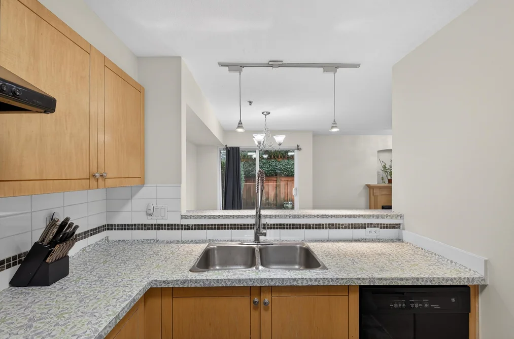 18 7128 STRIDE AVENUE, Burnaby BC V3N 1T5, Burnaby BC — Residential for Sale - Photo 5