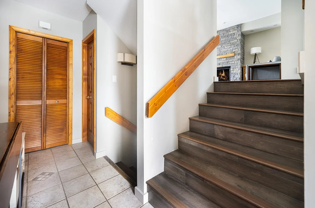 18 8030 NICKLAUS NORTH BOULEVARD, Whistler BC V8E 1J7, Whistler BC — Residential for Sale - Photo 2