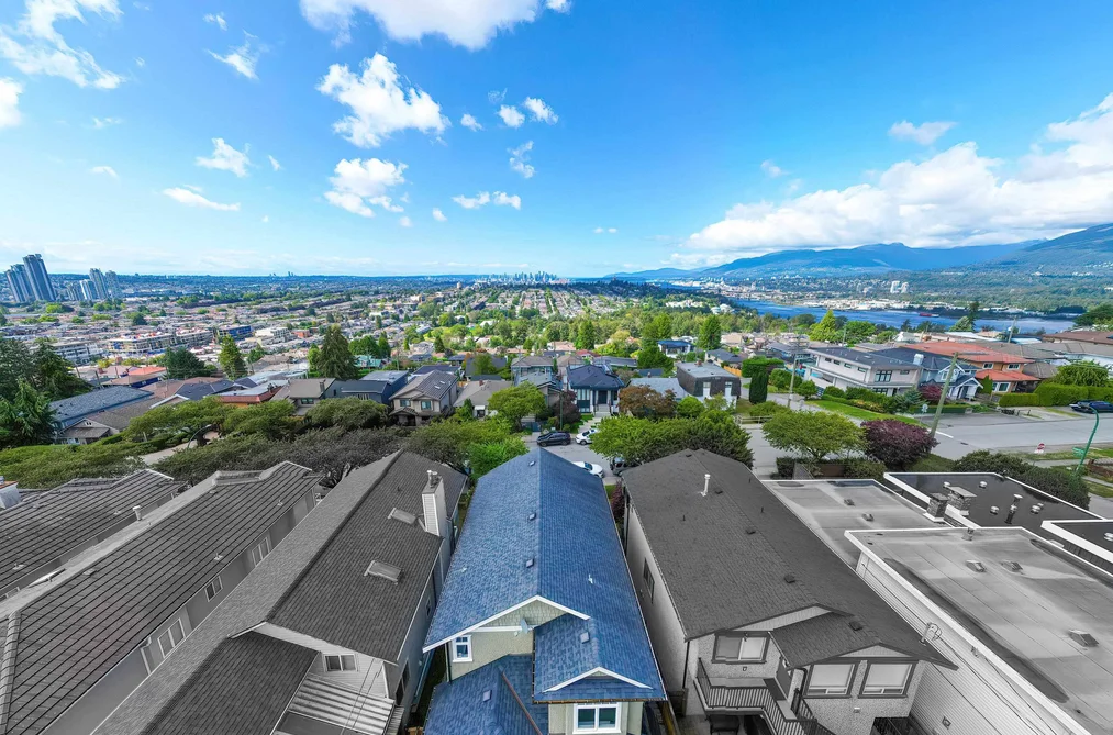 18 HYTHE AVENUE, Burnaby BC V5B 3H7, Burnaby BC — Residential for Sale - Photo 4