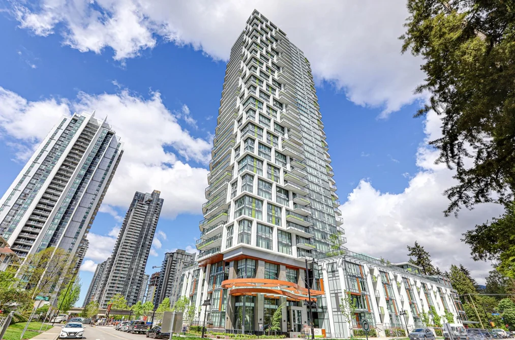 Condo for sale at 1801 1182 Westwood Street Coquitlam British Columbia - MLS: R3137966