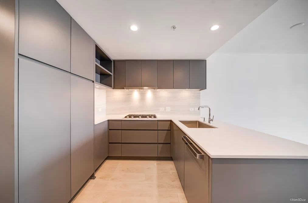 Condo for sale at 1801 450 Westview Street Coquitlam British Columbia - MLS: R3152870