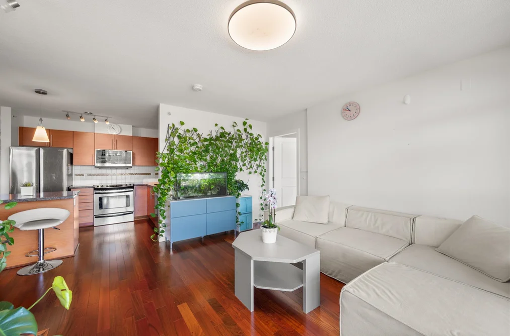 1801 5611 GORING STREET, Burnaby BC V5B 0A3, Burnaby BC — Residential for Sale — Photo 4 of 33