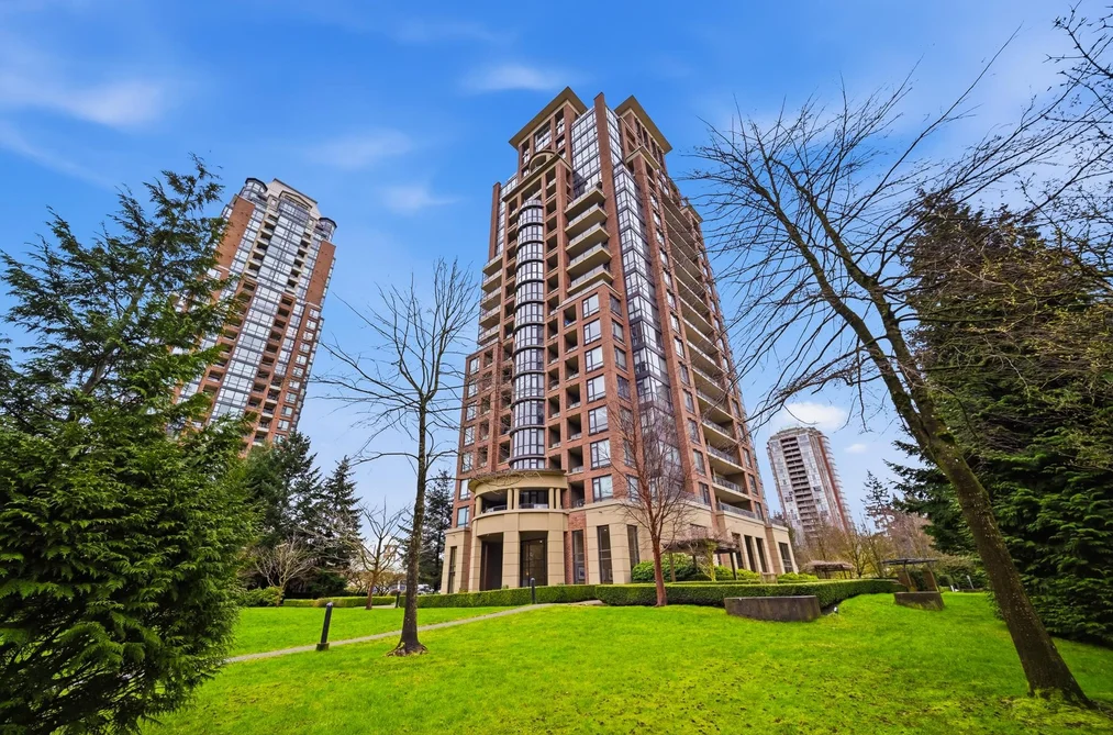 Condo for sale at 1801 6833 Station Hill Drive Burnaby British Columbia - MLS: R3097779