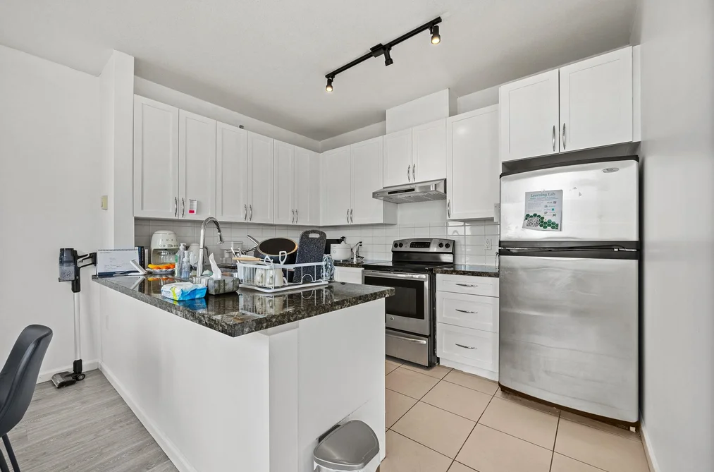 1802 6823 STATION HILL DRIVE, Burnaby BC V3N 0A9, Burnaby BC — Residential for Sale - Photo 3