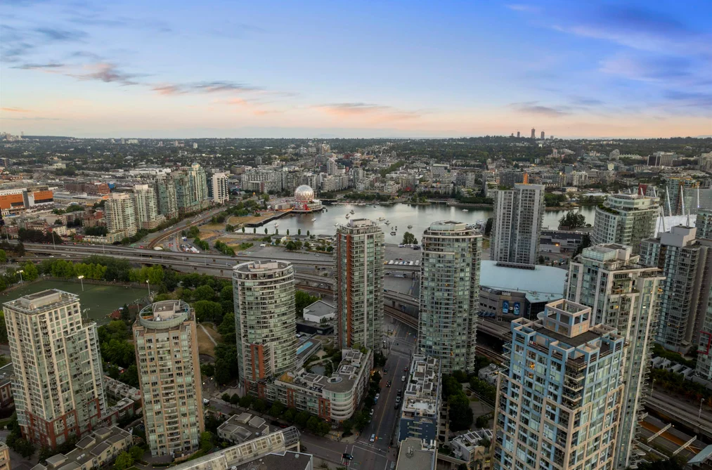 Condo for sale at 1802 688 Abbott Street Vancouver British Columbia - MLS: R3100300