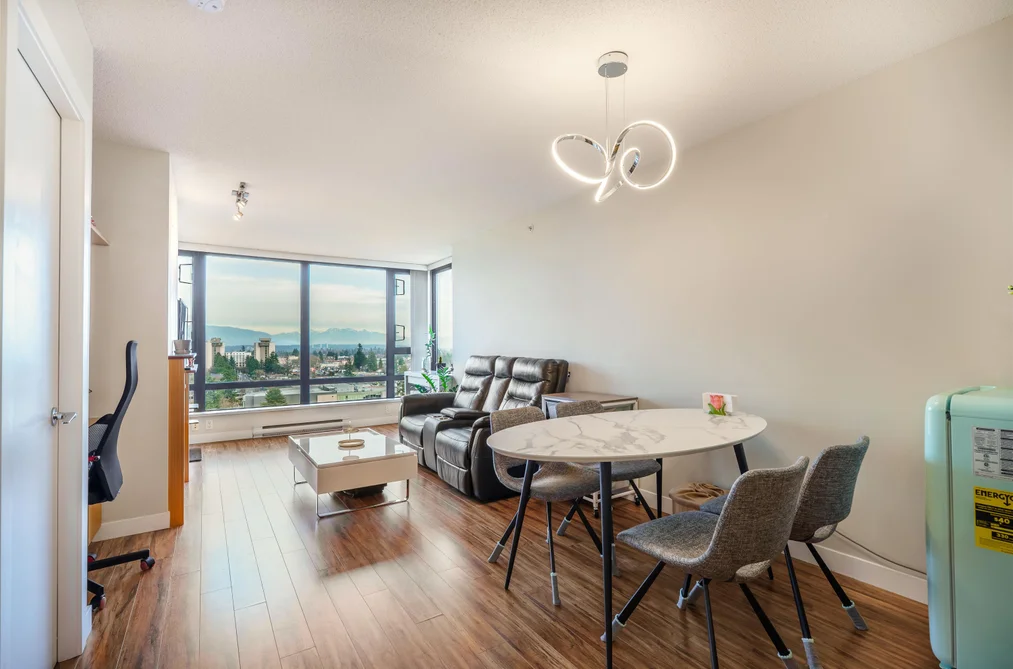 1802 7325 ARCOLA STREET, Burnaby BC V5E 0A8, Burnaby BC — Residential for Sale - Photo 2