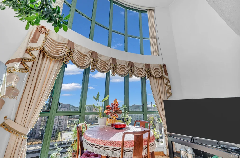 Condo for sale at 1802 7380 Elmbridge Way Richmond British Columbia - MLS: R3056923