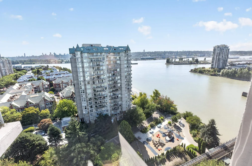 Condo for sale at 1802 8 Laguna Court New Westminster British Columbia - MLS: R3155188