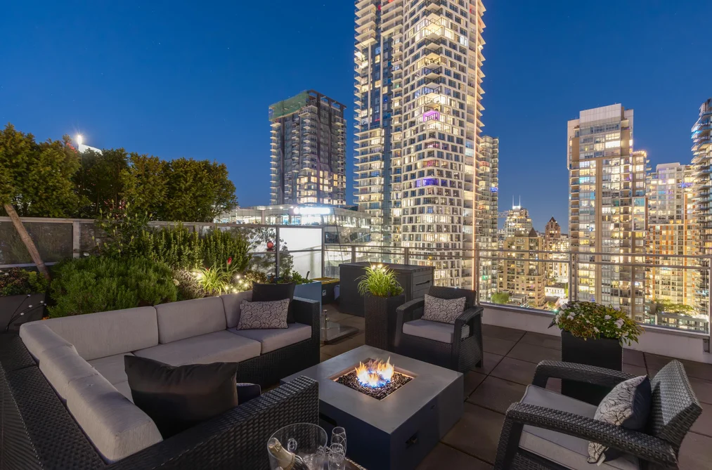 Condo for sale at 1803 1009 Harwood Street Vancouver British Columbia - MLS: R3120604