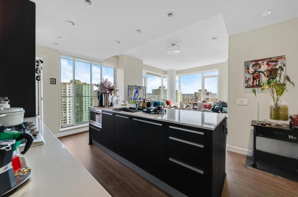Condo for sale at 1804 1221 Bidwell Street Vancouver British Columbia - MLS: R3104864