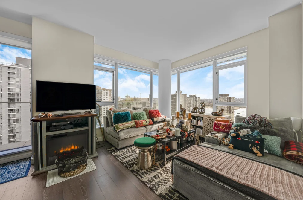 1804 1221 BIDWELL STREET, Vancouver BC V6G 0B1, Vancouver BC — Residential for Sale - Photo 3
