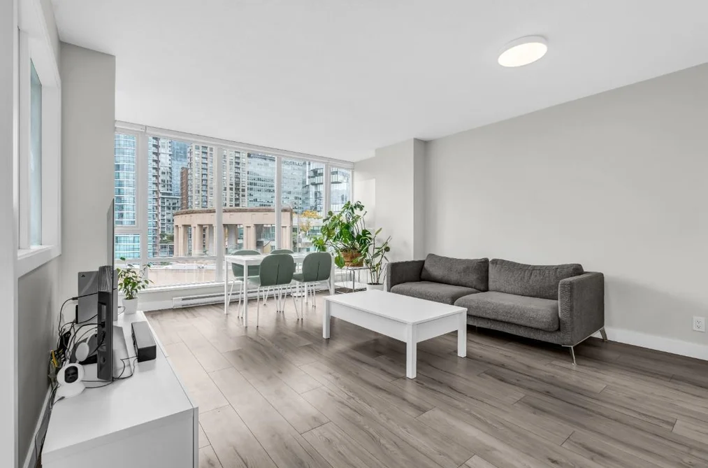1805 788 HAMILTON STREET, Vancouver BC V6B 0E9, Vancouver BC — Residential for Sale - Photo 2