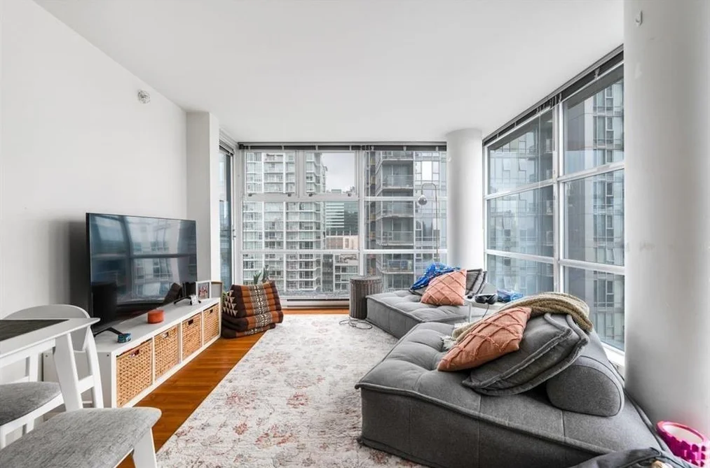 1806 111 W GEORGIA STREET, Vancouver BC V6B 1T8, Vancouver BC — Residential for Sale - Photo 3