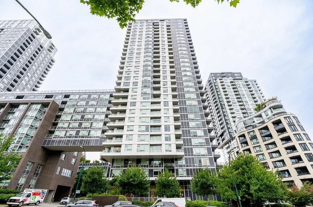 Condo for sale at 1806 5515 Boundary Road Vancouver British Columbia - MLS: R3135784