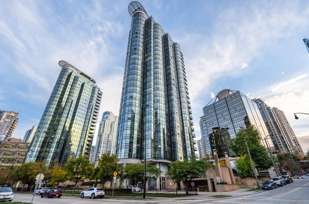 1806 588 BROUGHTON STREET, Vancouver BC V6G 3E3, Vancouver BC — Residential for Sale - Photo 2