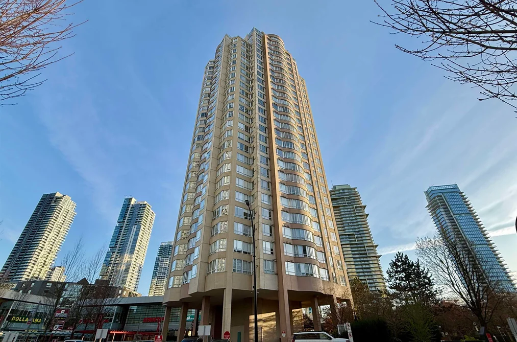 Condo for sale at 1806 6220 Mckay Avenue Burnaby British Columbia - MLS: R3108900