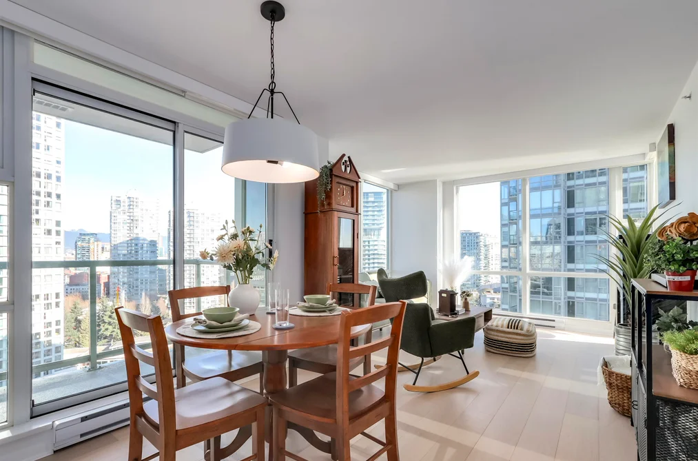 1807 1077 MARINASIDE CRESCENT, Vancouver BC V6Z 2Z5, Vancouver BC — Residential for Sale - Photo 2