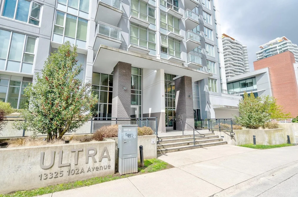 Condo for sale at 1807 13325 102a Avenue Surrey British Columbia - MLS: R3103810