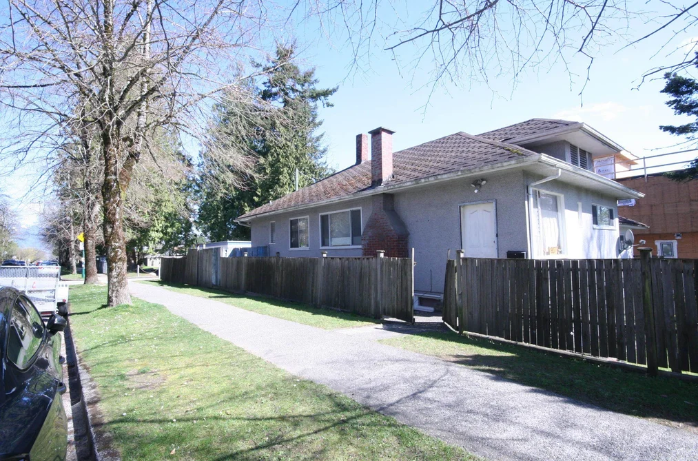 1807 E 38TH AVENUE, Vancouver BC V6P 1G6, Vancouver BC — Residential for Sale - Photo 3