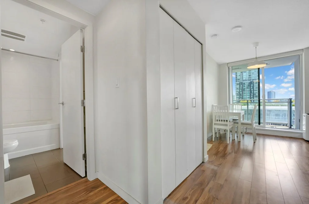 13325 102A AVENUE, Surrey BC V3T 0J5, Surrey BC — Residential for Sale - Photo 2