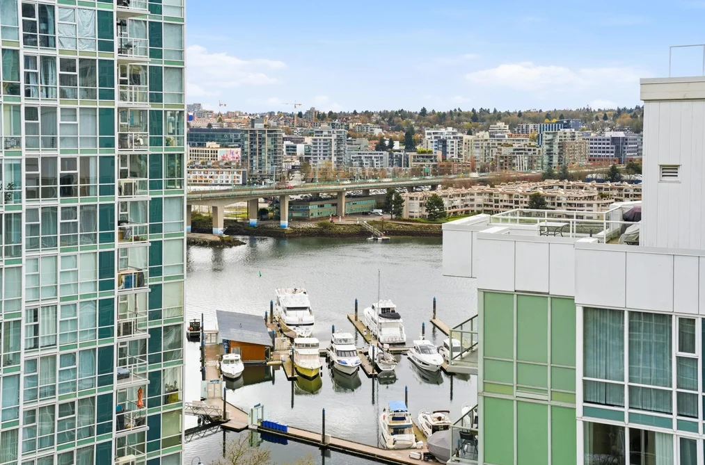 1808 193 AQUARIUS MEWS, Vancouver BC V6Z 2Z2, Vancouver BC — Residential for Sale - Photo 2