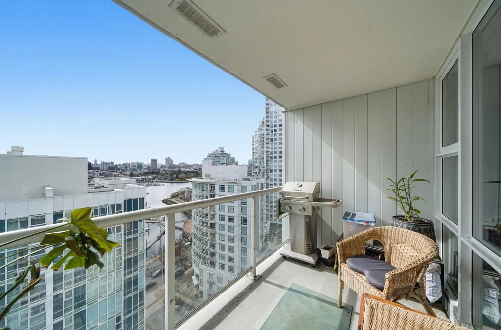 1808 193 AQUARIUS MEWS, Vancouver BC V6Z 2Z2, Vancouver BC — Residential for Sale - Photo 3
