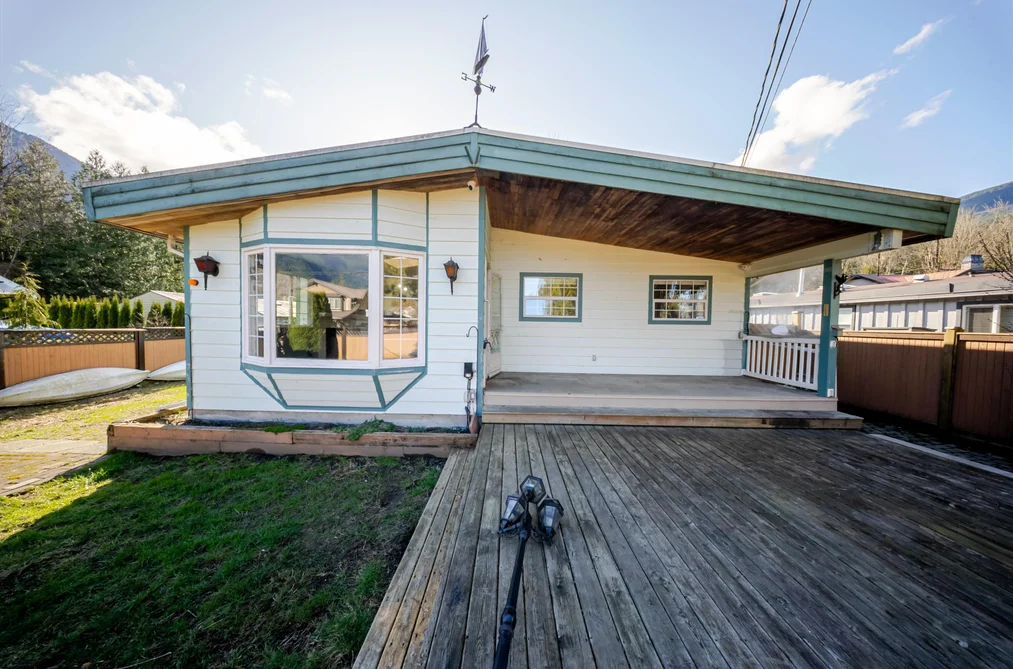 1809 CAROL ROAD, Lindell Beach BC V2R 4W9, Lindell Beach BC — Residential for Sale - Photo 2