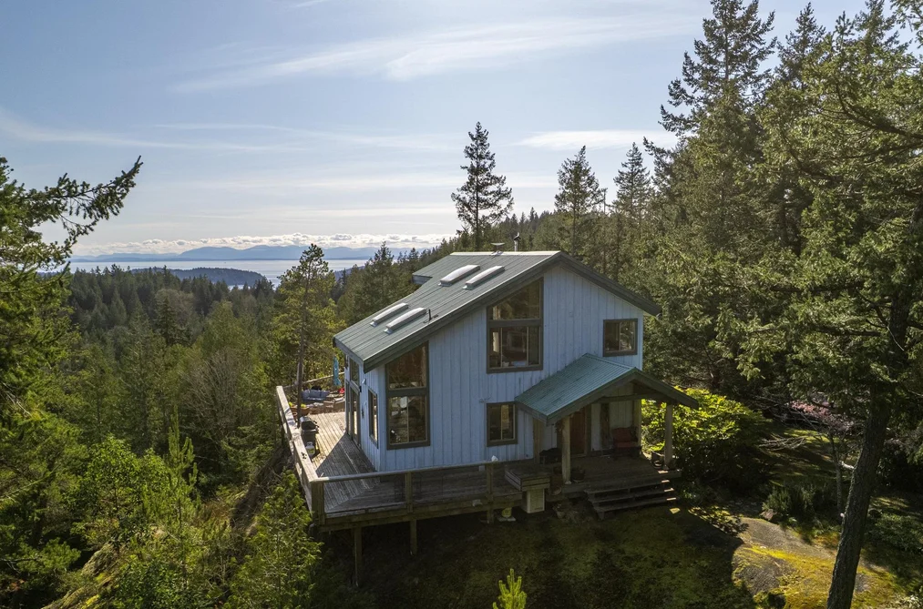 House for sale at 181 Persephone Place Keats Island British Columbia - MLS: R3116637