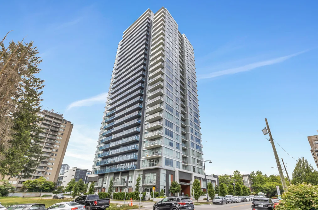 Condo for sale at 1810 13428 105 Avenue Surrey British Columbia - MLS: R3138055