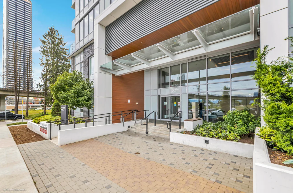 1810 13428 105 AVENUE, Surrey BC V3T 0S6, Surrey BC — Residential for Sale — Photo 4 of 4