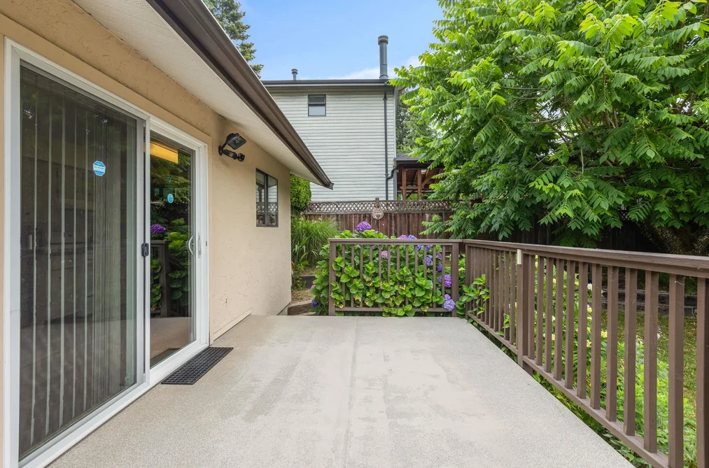 18102 58 AVENUE, Surrey, BC — Residential for Sale — Photo 12 of 31