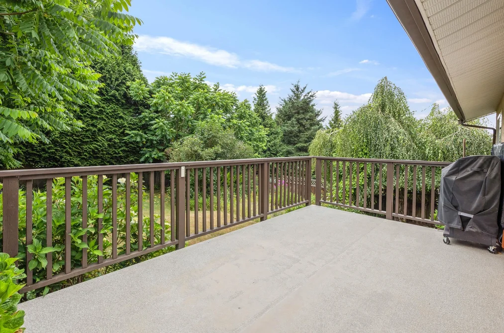 18102 58 AVENUE, Surrey, BC — Residential for Sale — Photo 13 of 31