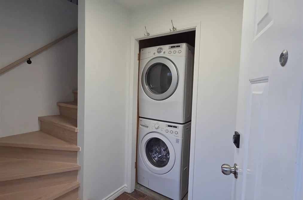 18138 59A AVENUE, Surrey BC V3S 4V5, Surrey BC — Residential for Sale - Photo 2