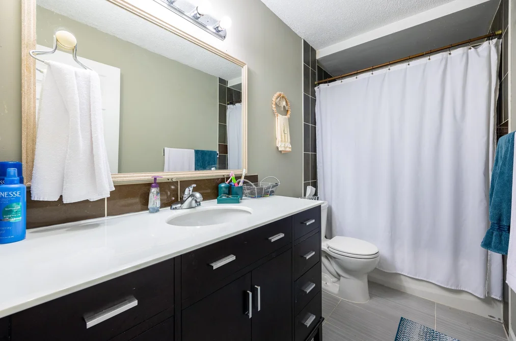 18139 Claytonwood Crescent, Surrey, BC - House for Sale - Photo 26 of 27 18139 Claytonwood Crescent, Surrey, BC - House for Sale - Photo 26 of 27