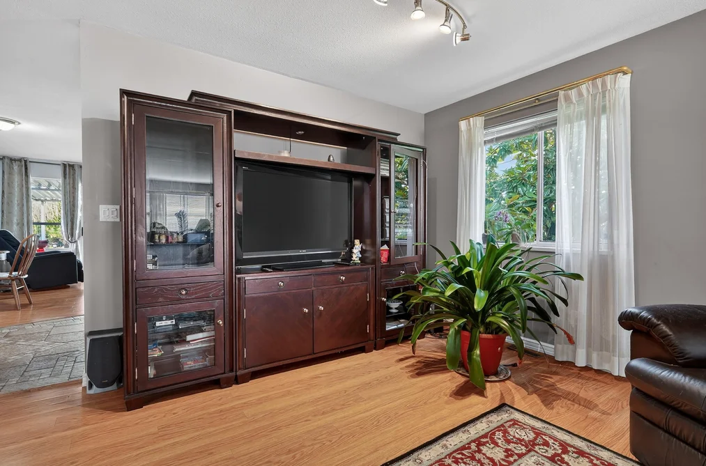 18167 16 AVENUE, Surrey BC V3S 9V2, Surrey BC — Residential for Sale - Photo 3