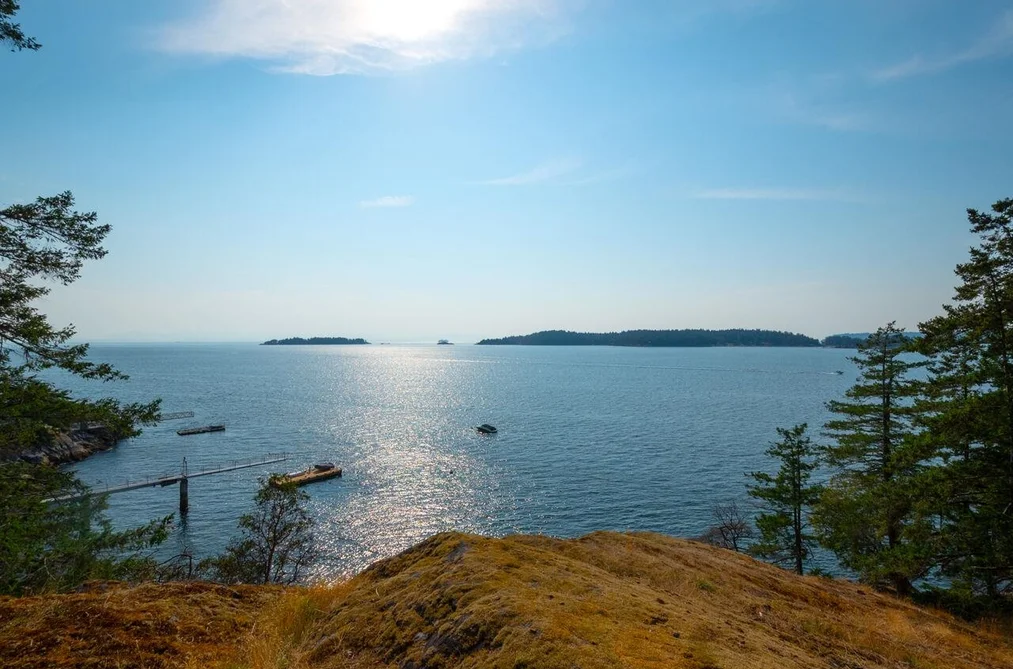 Property for sale at 1818 Emily Lane Bowen Island British Columbia - MLS: R3052976