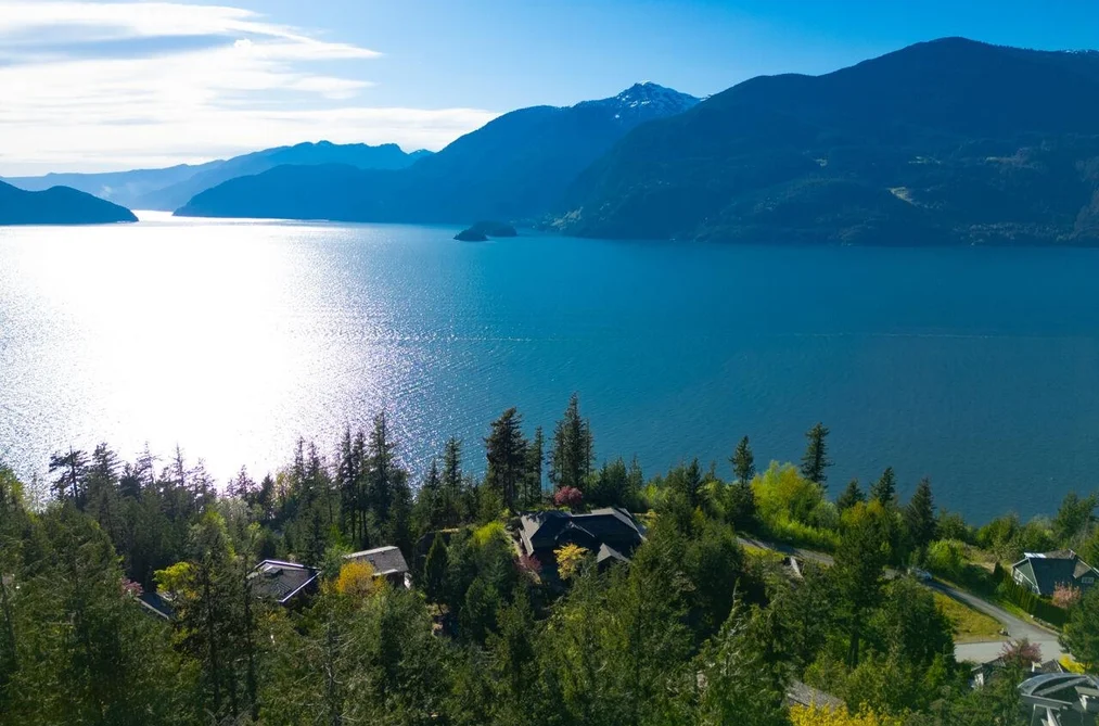 House for sale at 182 Furry Creek Drive Furry Creek British Columbia - MLS: R3152674