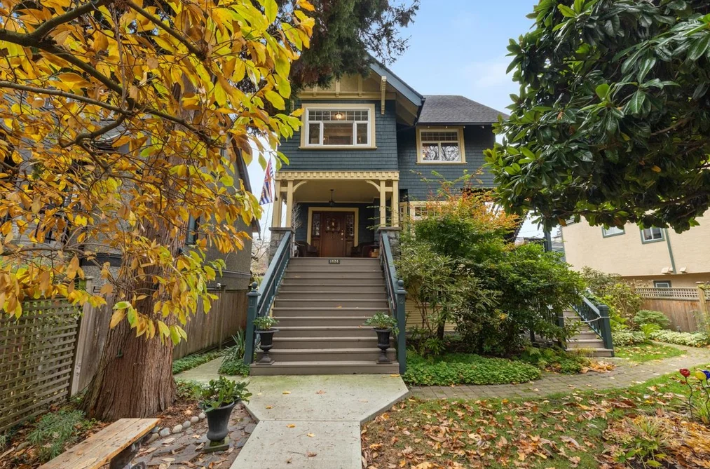 House for sale at 1820 W 11th Avenue Vancouver British Columbia - MLS: R3120638
