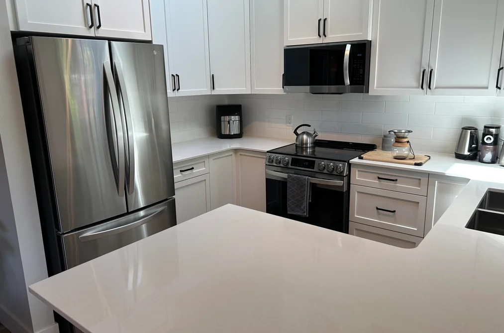 1821 E WILLOW CRESCENT, Squamish BC V8B 0L9, Squamish BC — Residential for Sale - Photo 2