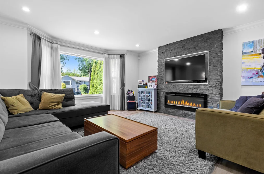 18238 58B Avenue, Surrey, BC - MLS: R3133679 - Photo 10 18238 58B Avenue, Surrey, BC - MLS: R3133679 - Photo 10