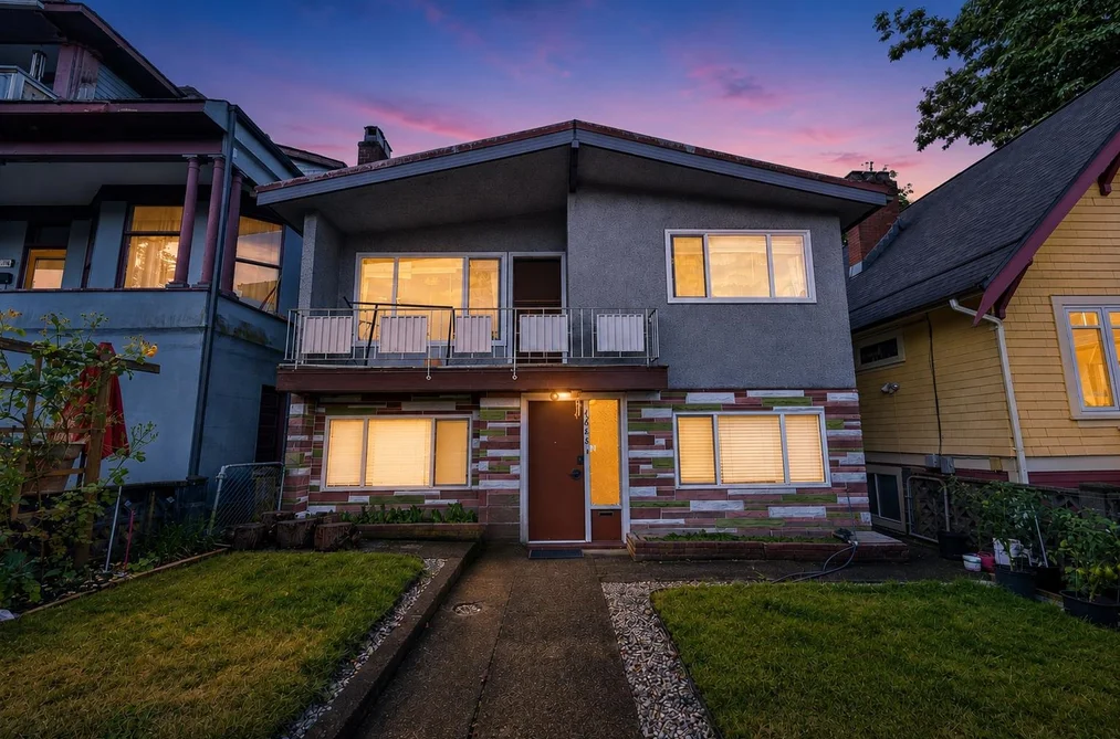 House for sale at 1828 Parker Street Vancouver British Columbia - MLS: R3152456