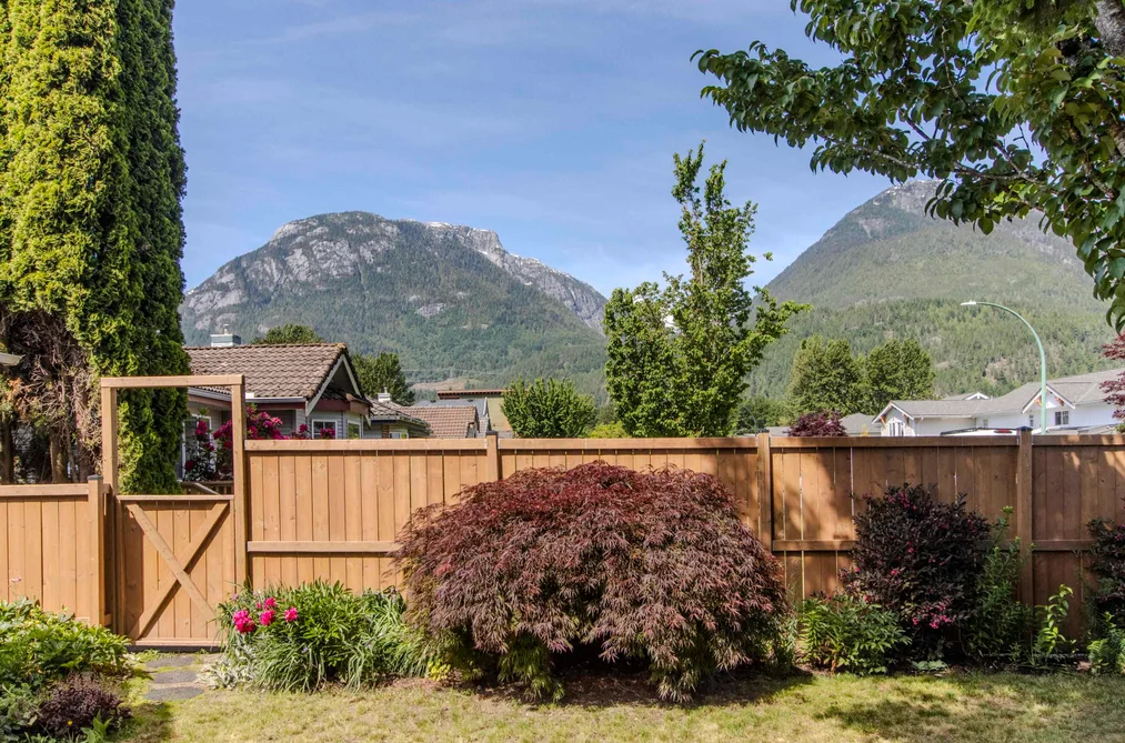 1830 WILLOW CRESCENT, Squamish BC V8B 0L9, Squamish BC — Residential for Sale — Photo 18 of 26