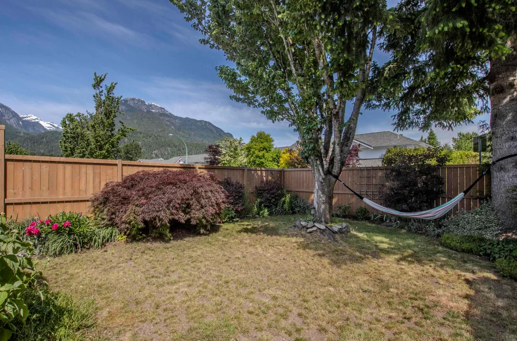1830 WILLOW CRESCENT, Squamish BC V8B 0L9, Squamish BC — Residential for Sale — Photo 19 of 26