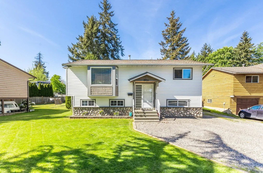 House for sale at 18311 Hunter Place Surrey British Columbia - MLS: R3118744
