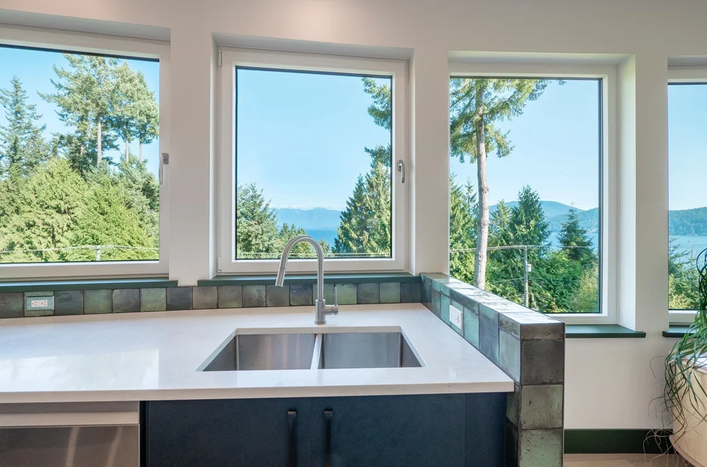 1832 NORTH ROAD, Gibsons BC V0N 1V1, Gibsons BC — Residential for Sale - Photo 6