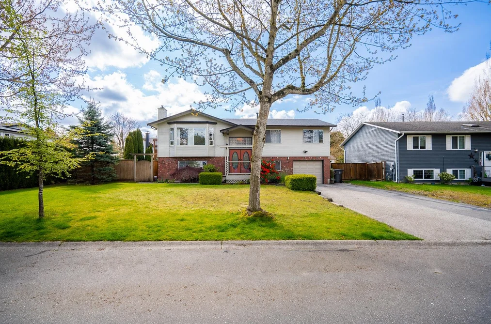 18320 59A AVENUE, Surrey BC V3S 5Y1, Surrey BC — Residential for Sale - Photo 3