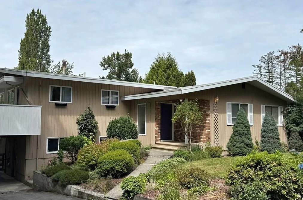 House for sale at 18351 74 Avenue Surrey British Columbia - MLS: R3127104