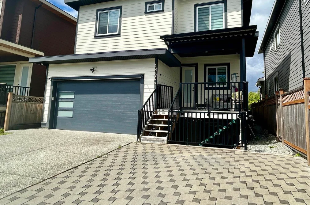 House for sale at 18384 60 Avenue Surrey British Columbia - MLS: R3133275
