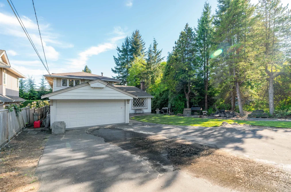 1840 Mathers Avenue, West Vancouver, BC - House for Sale - Photo 2 of 13 1840 Mathers Avenue, West Vancouver, BC - House for Sale - Photo 2 of 13