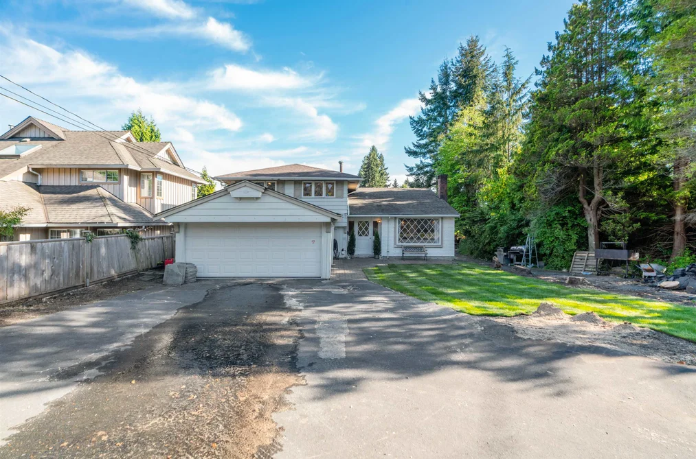 1840 Mathers Avenue, West Vancouver, BC - House for Sale - Photo 3 of 13 1840 Mathers Avenue, West Vancouver, BC - House for Sale - Photo 3 of 13